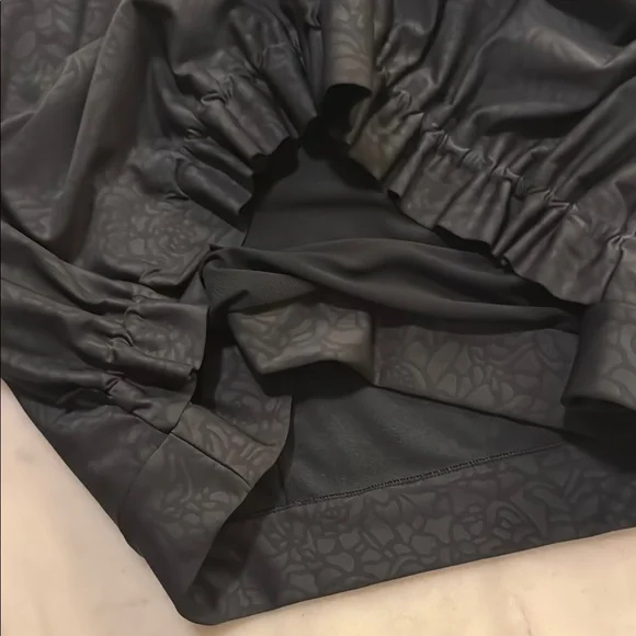 Lululemon Departure Top - Petal Camo Embossed Black - Picture 14 of 15